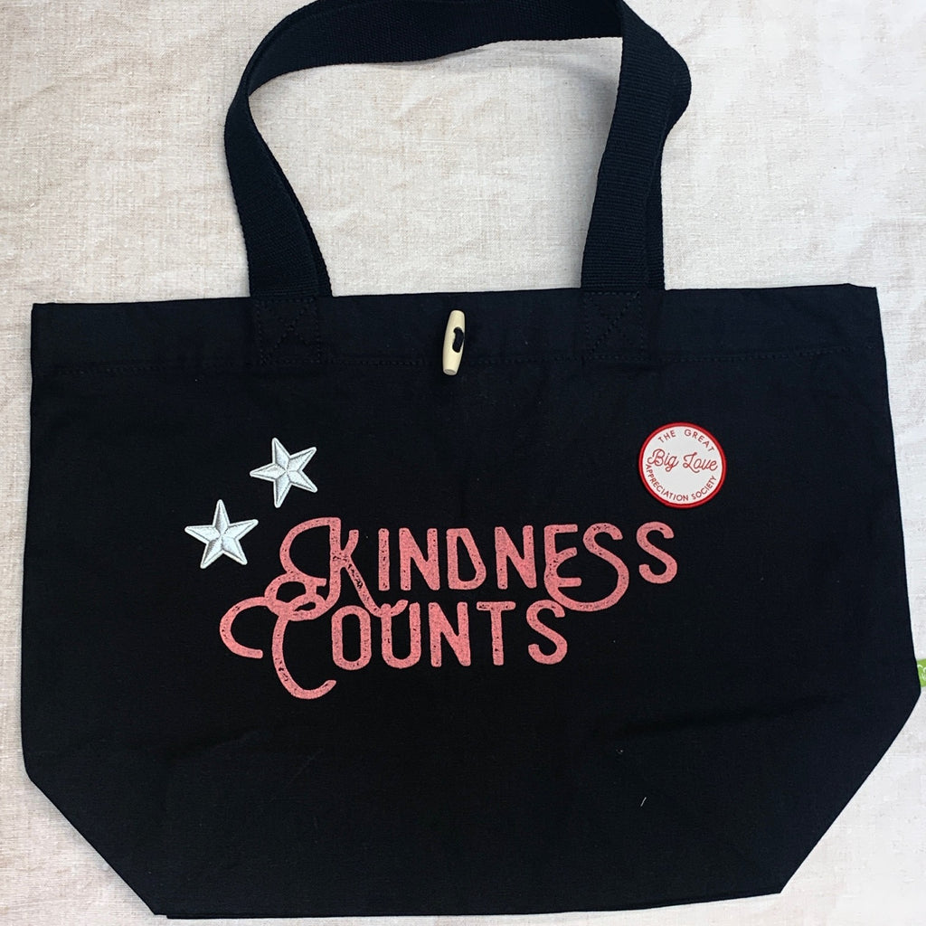 BLACK TOTE BAG WITH 'KINDNESSS COUNTS' PRINT AND TWO FREE PATCHES